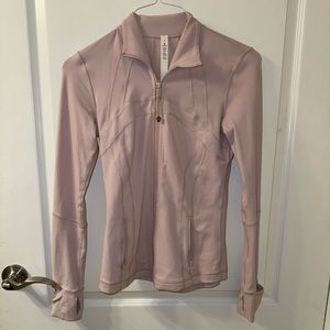 Pink lululemon size 4 define jacket!! Barely worn and no snags or stains!